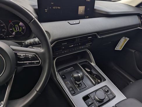 Certified 2025 MAZDA CX-70 Plug-In Hybrid w/ Premium Pkg image 11