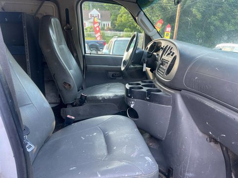 Used 2008 Ford E-150 and Econoline 150 image 12