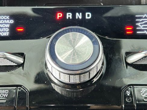 Used 2021 Jeep Grand Cherokee L Summit image 28