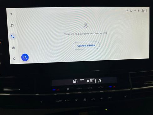 Used 2025 Toyota Sienna XLE image 29