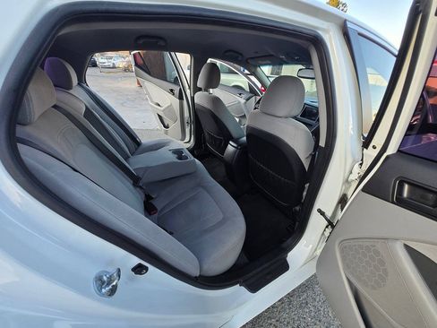Used 2011 Kia Optima LX FWD image 29