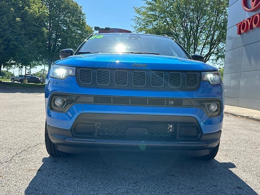 Used 2026 Jeep Compass Limited AWD/4WD image 9