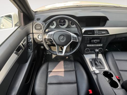 Used 2013 Mercedes-Benz C 300 4MATIC Sedan image 11