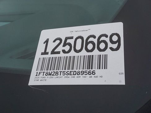 New 2025 Ford F250 Lariat w/ Lariat Ultimate Package image 26