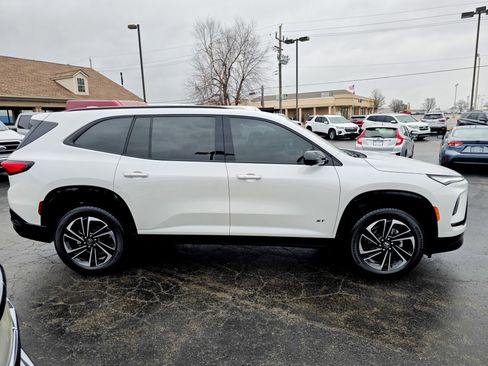 Used 2025 Buick Enclave Sport Touring image 22