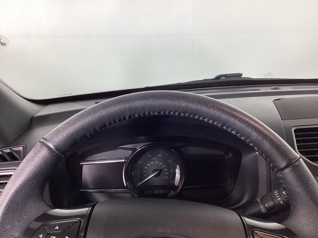 Certified 2018 Ford Explorer XLT w/ Equipment Group 202A AWD/4WD image 13