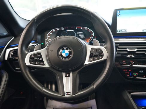 Used 2021 BMW M550i xDrive w/ Executive Package AWD/4WD image 36