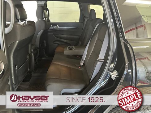 Used 2021 Jeep Grand Cherokee Freedom Edition AWD/4WD image 36