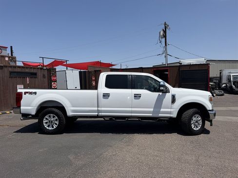 Used 2022 Ford F250 XLT w/ XLT Value Package AWD/4WD image 2