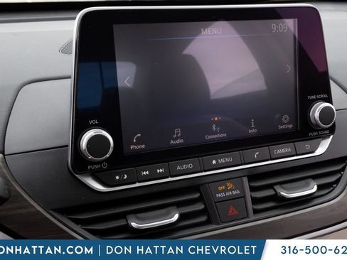 Used 2025 Nissan Altima 2.5 SV FWD image 6