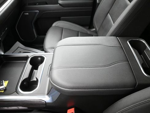 Used 2024 Chevrolet Silverado 2500 LTZ w/ LTZ Plus Package image 21