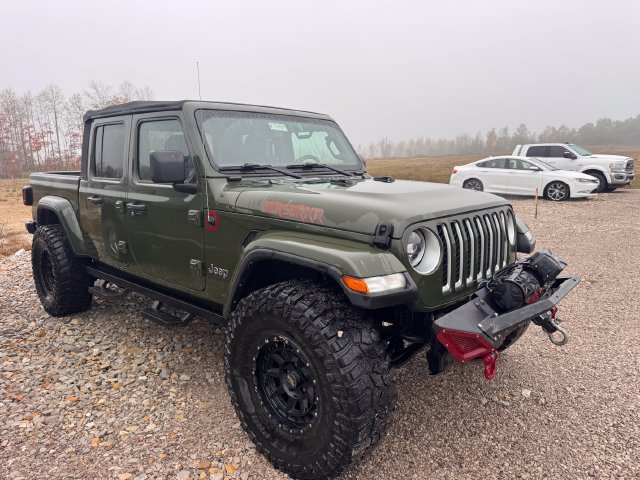 Used 2022 Jeep Gladiator Overland w/ Trailer Tow Package AWD/4WD image 3