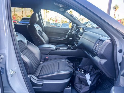 Used 2024 Nissan Pathfinder Rock Creek AWD/4WD image 20