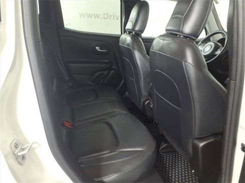 Certified 2022 Jeep Renegade Limited image 19