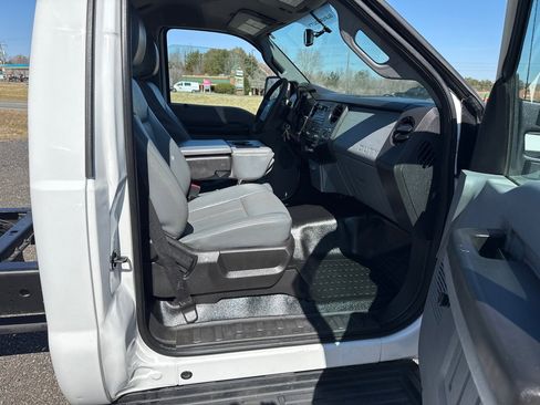 Used 2014 Ford F450 XL image 16