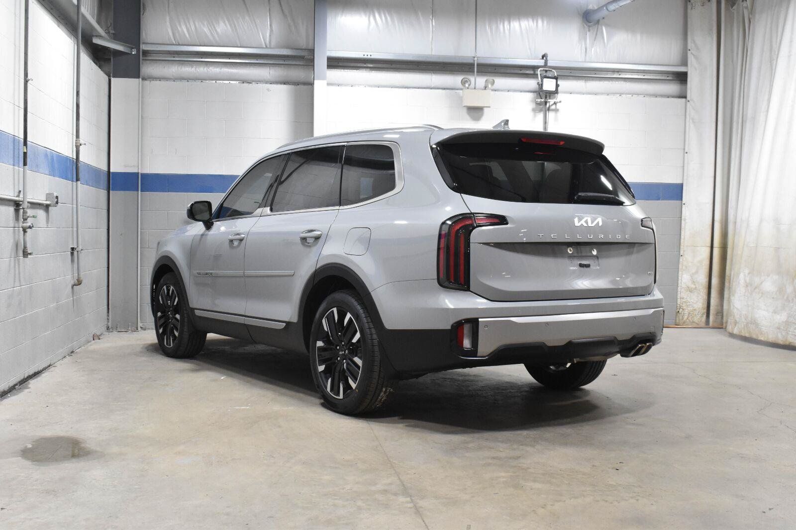 Used 2023 Kia Telluride SX Prestige AWD/4WD image 23