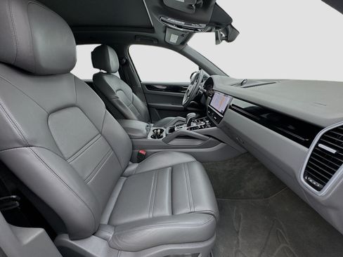 Used 2020 Porsche Cayenne AWD/4WD image 20