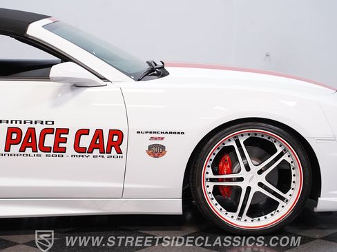 Used 2011 Chevrolet Camaro SS w/ RS Package RWD image 25