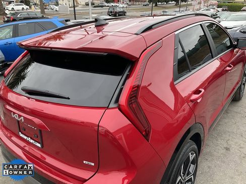 Used 2024 Kia Niro EX Touring image 84