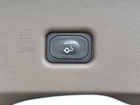 Used 2018 Lincoln MKX Reserve w/ Driver Assistance Package AWD/4WD image 43