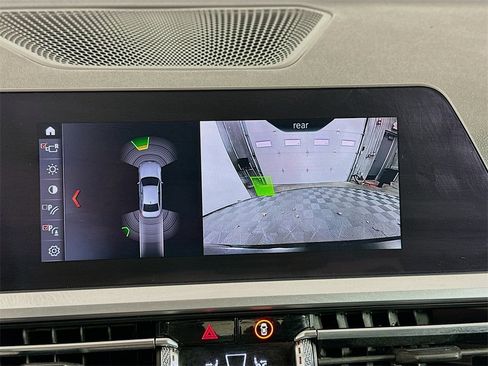 Used 2020 BMW 330i xDrive Sedan w/ Convenience Package image 14