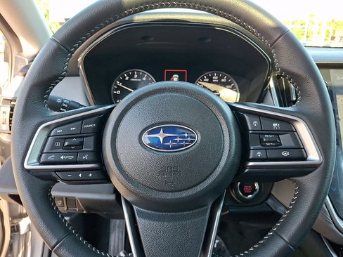 Certified 2025 Subaru Outback Premium w/ Popular Package #1A AWD/4WD image 21