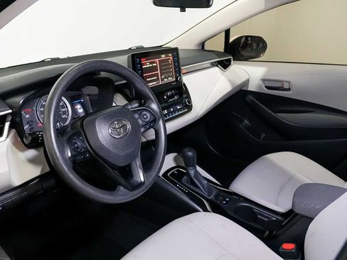 Used 2022 Toyota Corolla LE FWD image 14