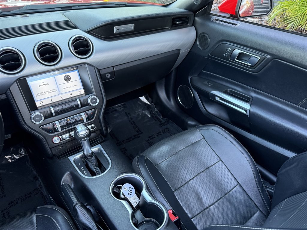 Used 2019 Ford Mustang Convertible RWD image 25