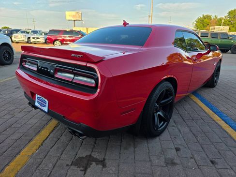 Used 2018 Dodge Challenger SRT w/ Technology Group RWD image 5