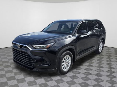 Used 2026 Toyota Grand Highlander FWD image 2