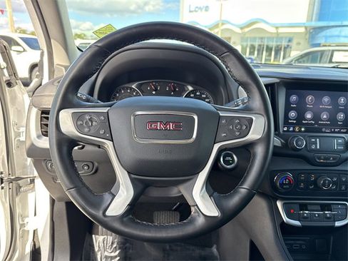 Used 2023 GMC Terrain SLT image 34