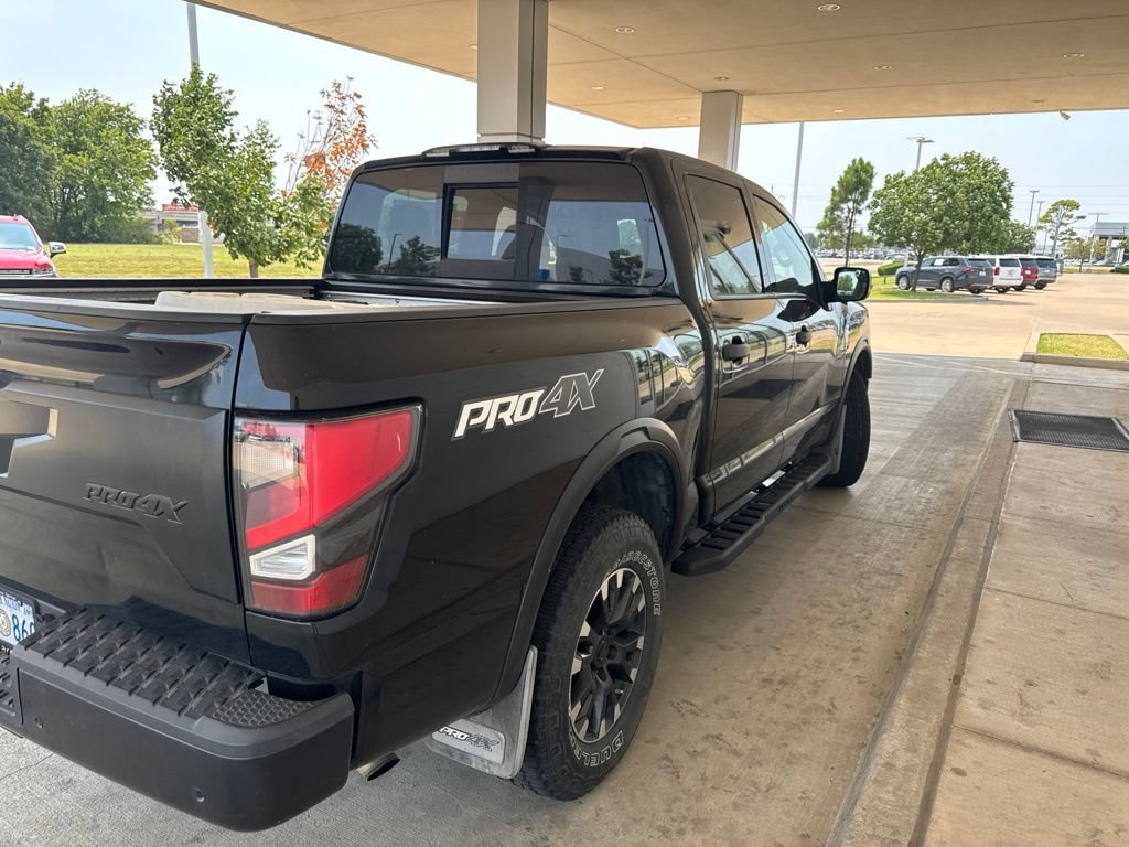 Used 2021 Nissan Titan PRO-4X w/ Pro-4x Convenience Package AWD/4WD image 6