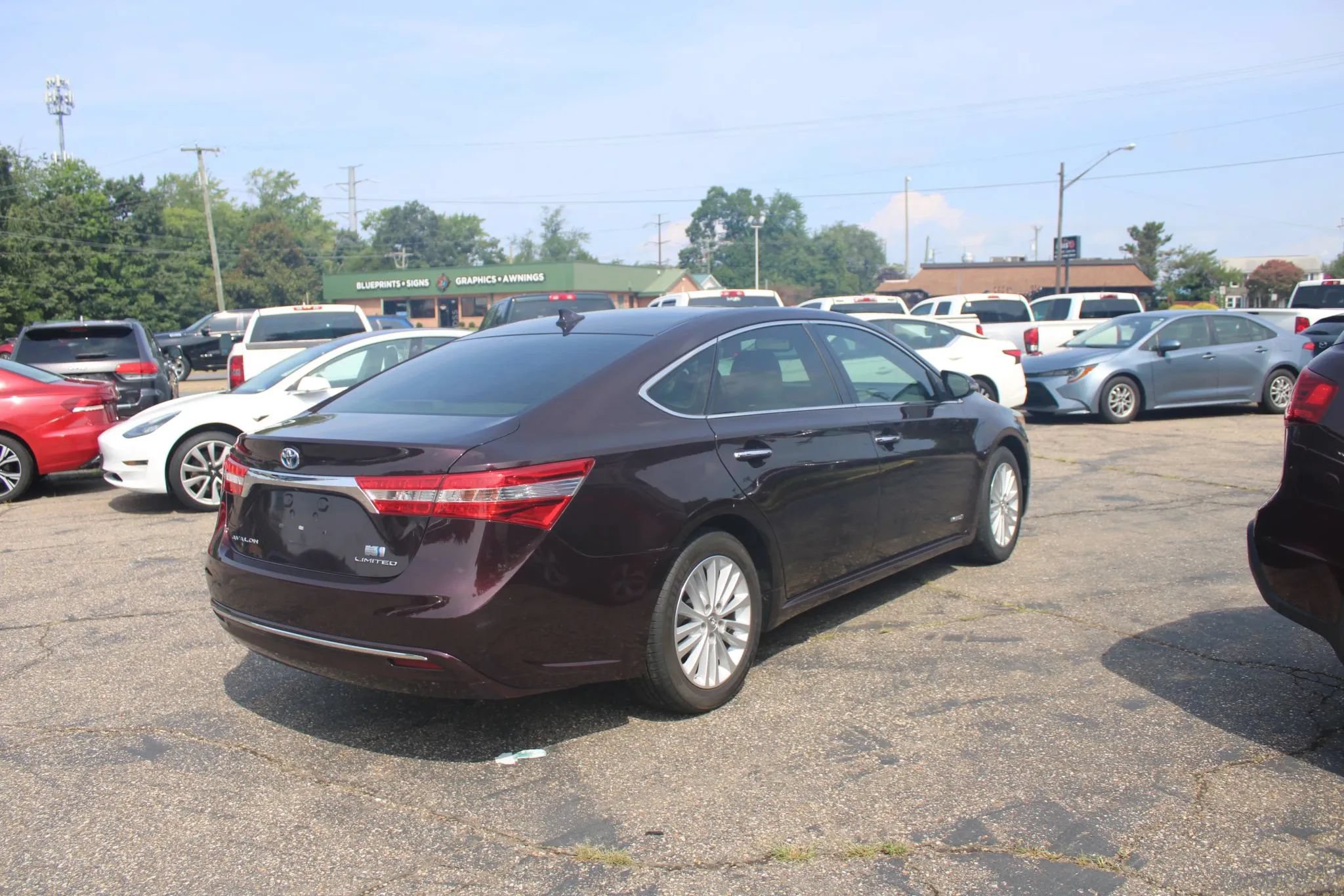 Used 2013 Toyota Avalon Limited FWD image 5
