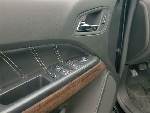 Certified 2022 GMC Canyon Denali image 15