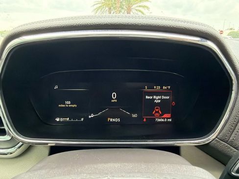 Certified 2020 Lincoln Continental w/ Premium Package FWD image 31
