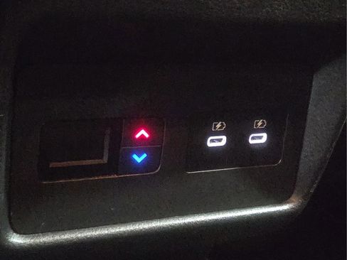 Used 2024 Nissan Rogue SL w/ SL Premium Package image 13