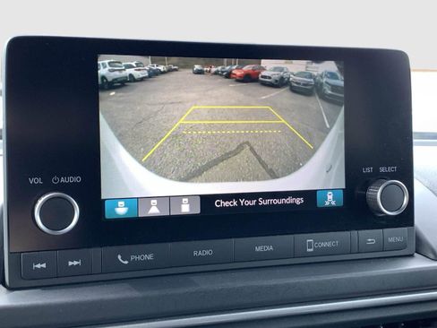 Used 2023 Honda Pilot Sport image 23