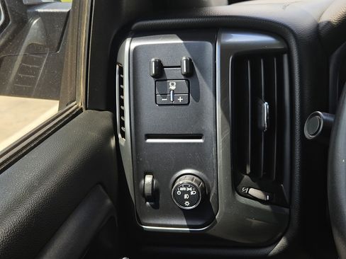 Used 2018 Chevrolet Silverado 1500 LT w/ Texas Edition RWD image 26