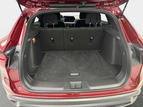 Used 2025 Chevrolet Trax RS w/ Driver Confidence Package image 19