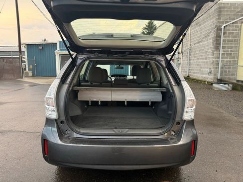 Used 2012 Toyota Prius V Three image 31