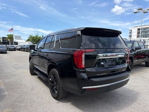 Used 2023 GMC Yukon SLT AWD/4WD image 12