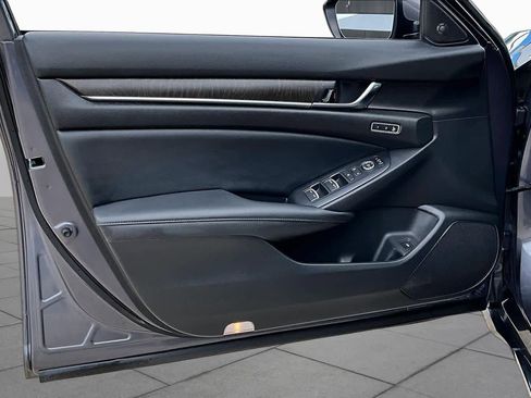 Used 2022 Honda Accord Touring image 22