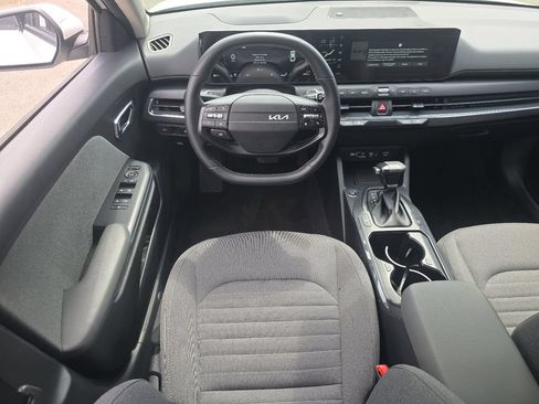 Used 2025 Kia K4 EX FWD image 23