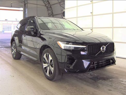 Certified 2023 Volvo XC60 T8 Plus w/ Protection Package Premier AWD/4WD image 2
