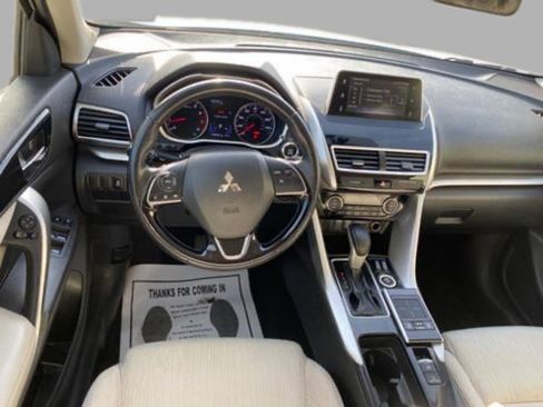 Used 2018 Mitsubishi Eclipse Cross SEL image 32