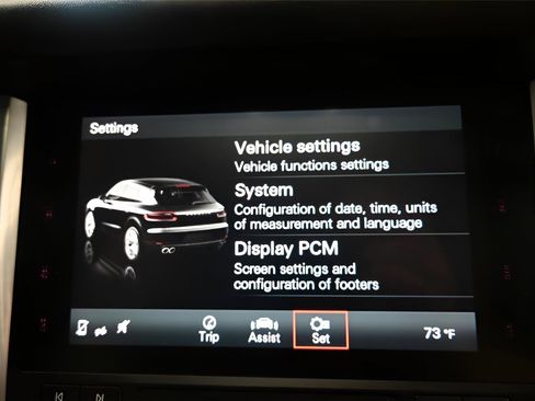 Used 2017 Porsche Macan S w/ Premium Package Plus AWD/4WD image 27