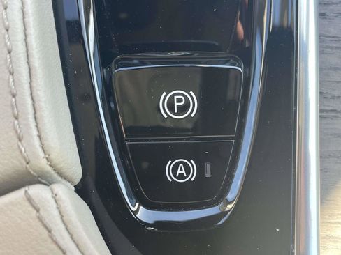 Certified 2023 Volvo XC90 T8 Ultimate w/ Lounge Package image 35