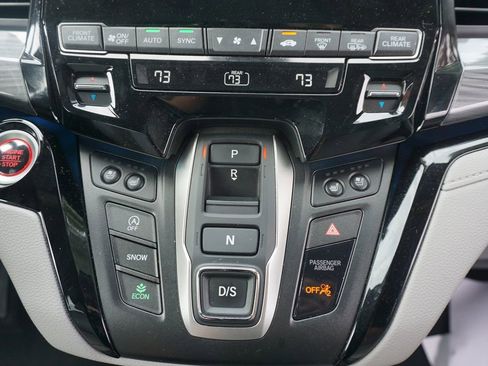 Used 2024 Honda Odyssey Elite image 12