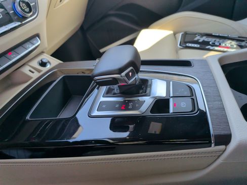 Used 2023 Audi Q5 2.0T Premium Plus w/ Premium Plus Package AWD/4WD image 24