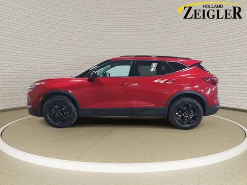 Used 2023 Chevrolet Blazer LT w/ Convenience Package AWD/4WD image 8